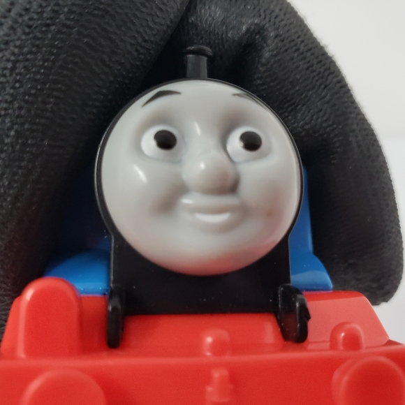 Thomas The Train & Friends Trackmaster Railway Motorized Speed and Sparks - Picture 5 of 17